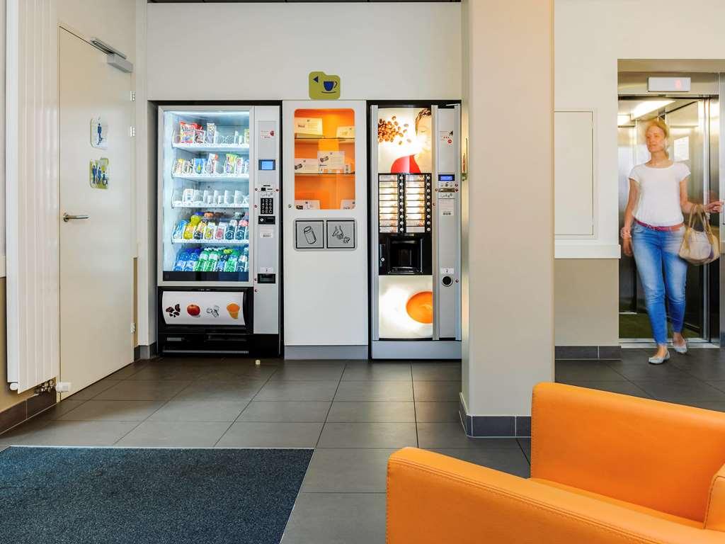 Ibis Budget Lugano Paradiso Esterno foto