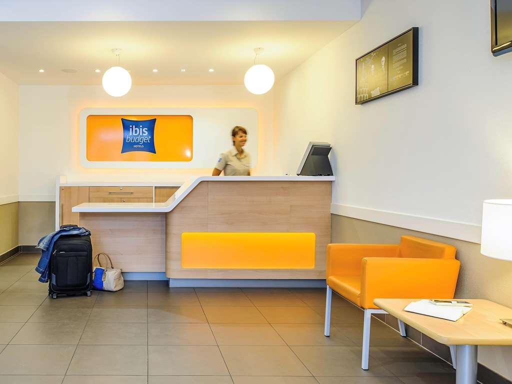 Ibis Budget Lugano Paradiso Esterno foto