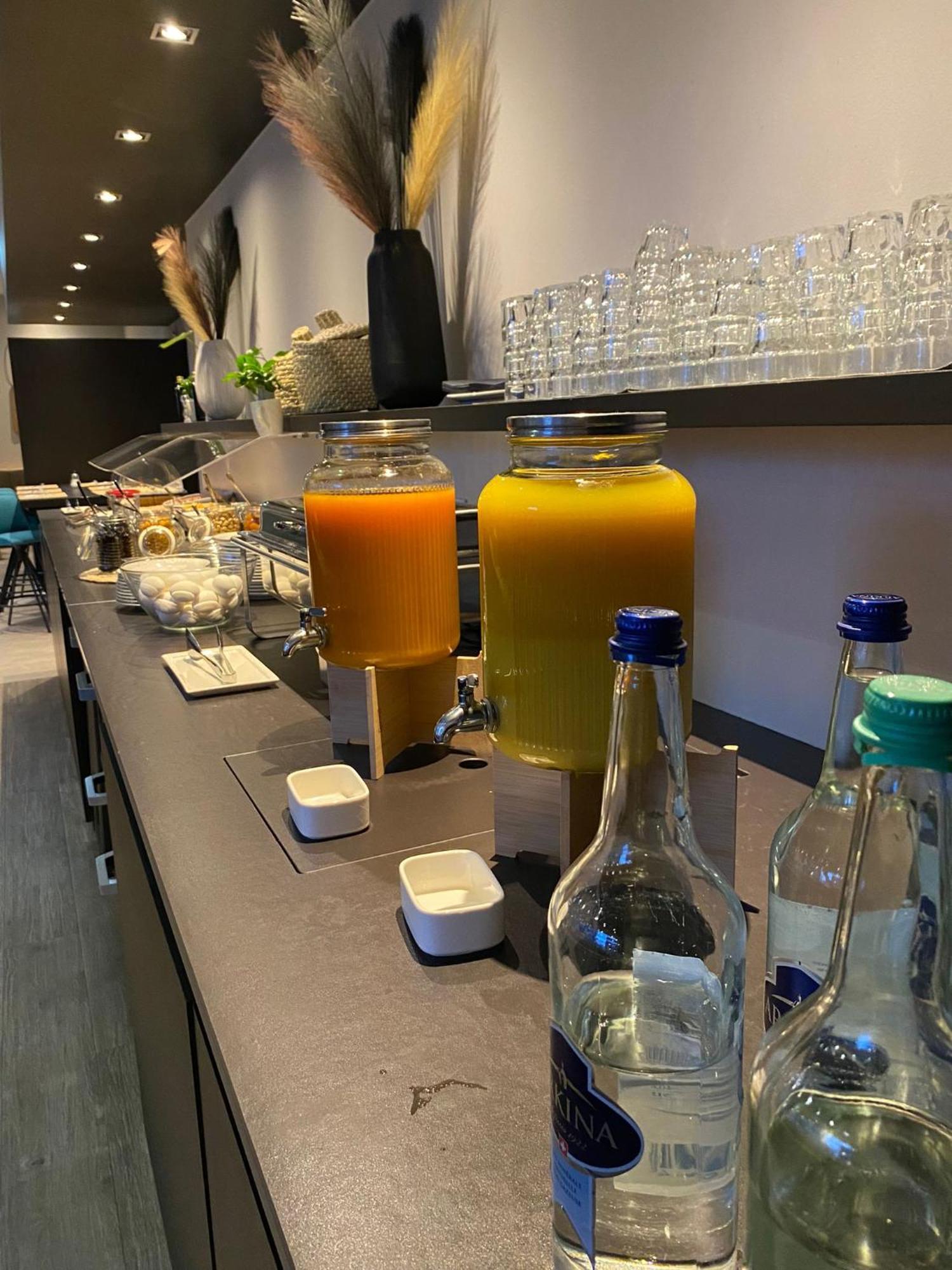 Ibis Budget Lugano Paradiso Esterno foto