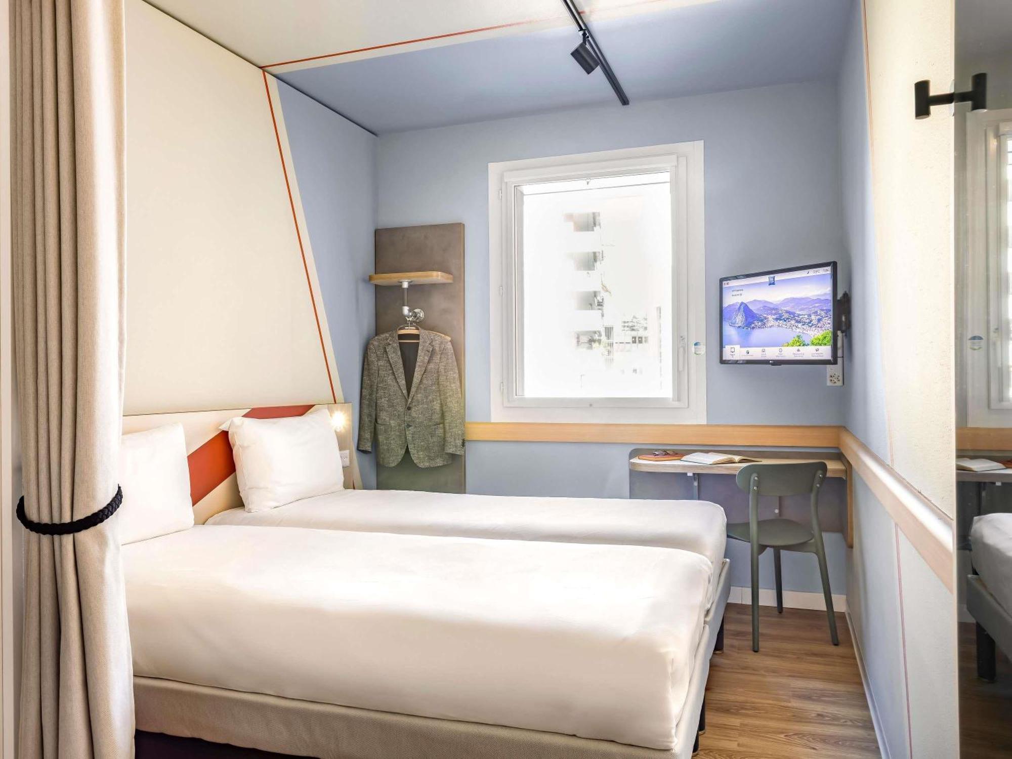 Ibis Budget Lugano Paradiso Esterno foto